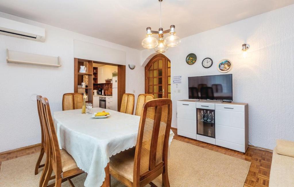 Apartments Vesna Пинезичи Экстерьер фото
